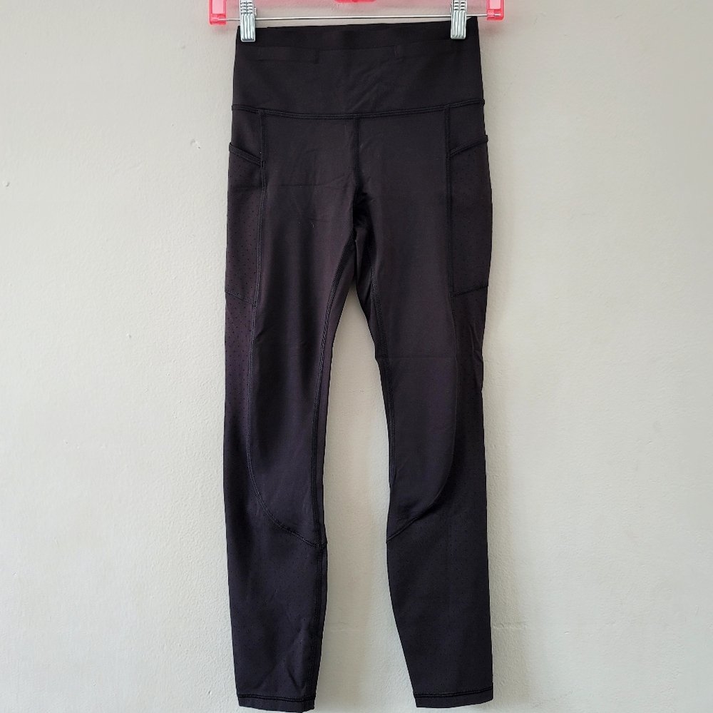 Lululemon Black Perforated Mesh Side Panel Mid Rise Leggings Size 4